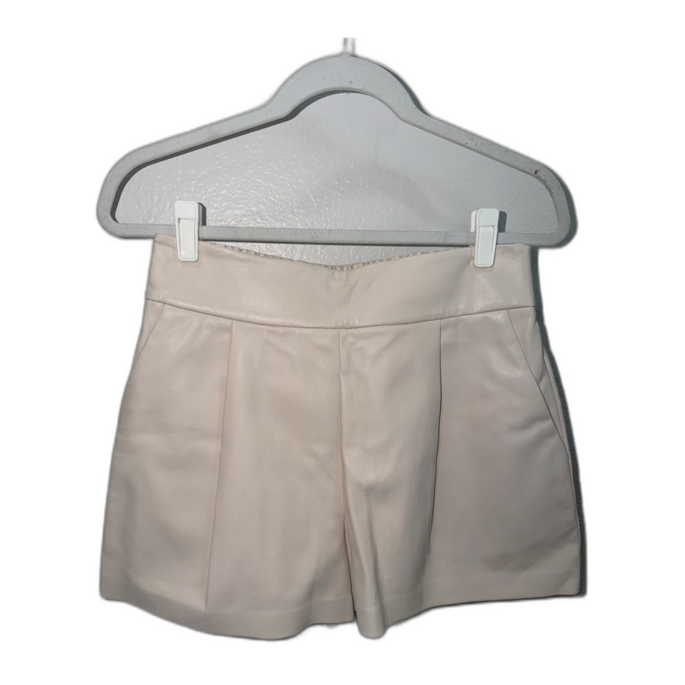 Susana Monaco Faux Leather Pleated Shorts Womens M Cream Ivory Smocked Waist - Picture 2 of 5